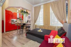 Студия квартира, посуточно, 30м2, 1/3 этаж