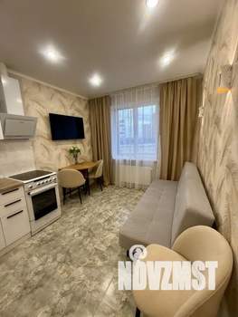 1-к квартира, посуточно, 38м2, 2/9 этаж