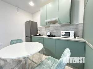 2-к квартира, посуточно, 42м2, 6/22 этаж