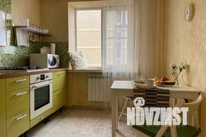 1-к квартира, посуточно, 42м2, 9/9 этаж