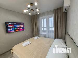 Студия квартира, посуточно, 38м2, 15/25 этаж