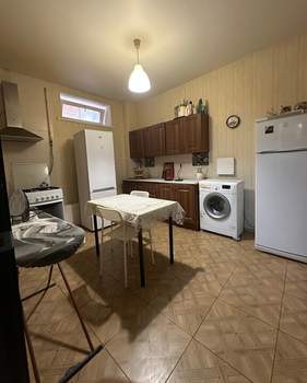 5-к квартира, на длительный срок, 60м2, 1/4 этаж