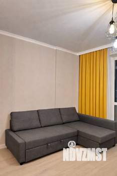 Студия квартира, посуточно, 38м2, 18/24 этаж