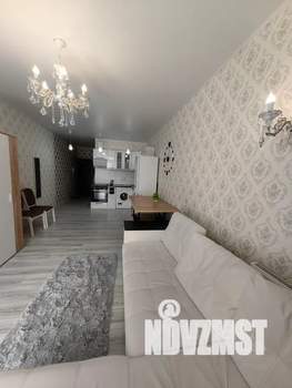 Студия квартира, посуточно, 29м2, 16/17 этаж