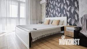 Студия квартира, посуточно, 32м2, 6/25 этаж