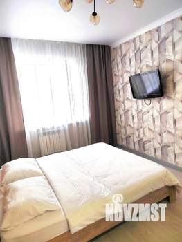 1-к квартира, посуточно, 35м2, 4/19 этаж