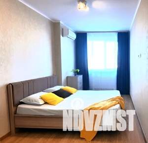 2-к квартира, посуточно, 65м2, 14/25 этаж