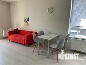 Студия квартира, посуточно, 40м2, 3/21 этаж