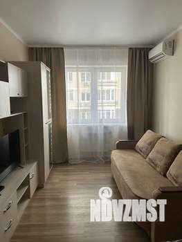 1-к квартира, посуточно, 40м2, 9/25 этаж