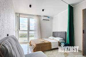 Студия квартира, посуточно, 30м2, 25/25 этаж