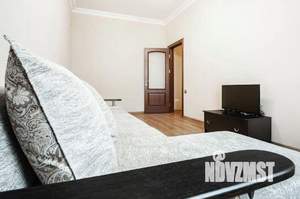 3-к квартира, посуточно, 87м2, 1/1 этаж