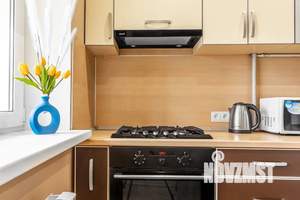1-к квартира, посуточно, 42м2, 8/9 этаж