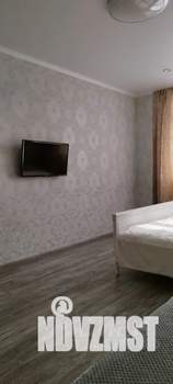 1-к квартира, посуточно, 42м2, 7/17 этаж
