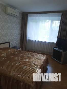 1-к квартира, посуточно, 30м2, 1/5 этаж