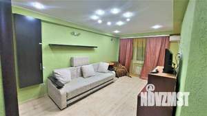 Студия квартира, посуточно, 32м2, 2/9 этаж