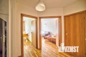 1-к квартира, посуточно, 37м2, 3/6 этаж
