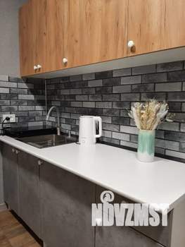 Студия квартира, посуточно, 36м2, 23/24 этаж