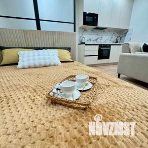 Студия квартира, посуточно, 30м2, 6/25 этаж