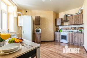 2-к квартира, посуточно, 50м2, 1/1 этаж