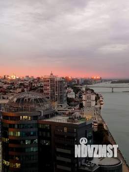 Студия квартира, посуточно, 30м2, 27/33 этаж