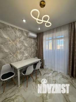 2-к квартира, посуточно, 50м2, 13/22 этаж