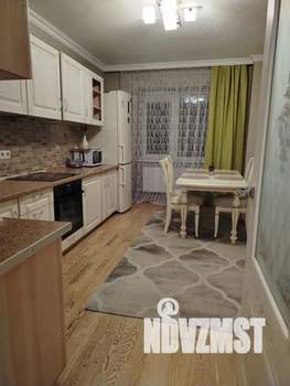 3-к квартира, посуточно, 80м2, 24/24 этаж