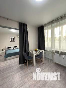 Студия квартира, посуточно, 30м2, 1/18 этаж