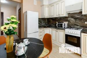 1-к квартира, посуточно, 35м2, 18/22 этаж