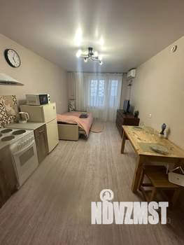 Студия квартира, посуточно, 30м2, 3/17 этаж