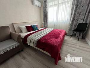 1-к квартира, посуточно, 42м2, 1/1 этаж