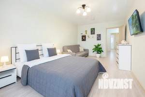 1-к квартира, посуточно, 60м2, 1/1 этаж