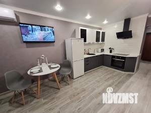 1-к квартира, посуточно, 38м2, 13/17 этаж