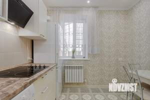 1-к квартира, посуточно, 36м2, 1/2 этаж