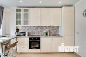 1-к квартира, посуточно, 56м2, 1/1 этаж