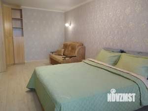 1-к квартира, посуточно, 35м2, 6/9 этаж