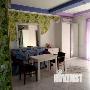 1-к квартира, посуточно, 47м2, 1/2 этаж