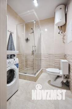 Студия квартира, посуточно, 35м2, 11/24 этаж