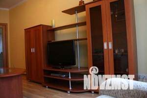 2-к квартира, посуточно, 72м2, 1/1 этаж