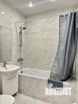 Студия квартира, посуточно, 38м2, 18/24 этаж