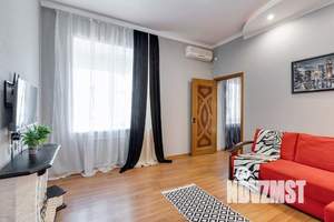 2-к квартира, посуточно, 46м2, 1/1 этаж