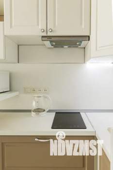 Студия квартира, посуточно, 25м2, 4/28 этаж