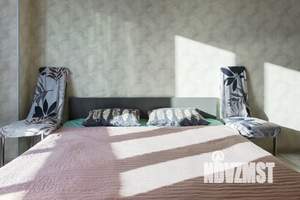 1-к квартира, посуточно, 42м2, 14/25 этаж