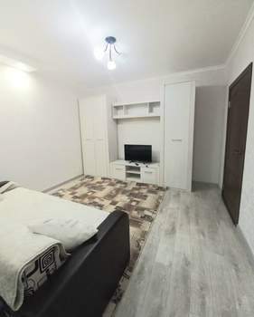1-к квартира, на длительный срок, 38м2, 1/10 этаж