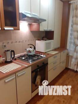 2-к квартира, посуточно, 65м2, 4/10 этаж