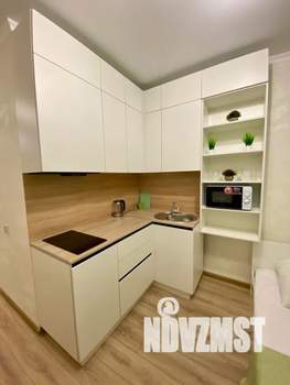 Студия квартира, посуточно, 28м2, 23/25 этаж