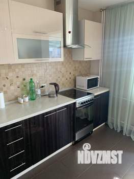 1-к квартира, посуточно, 42м2, 1/9 этаж