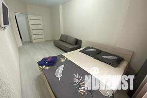 1-к квартира, посуточно, 40м2, 4/25 этаж