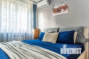 1-к квартира, посуточно, 42м2, 4/10 этаж