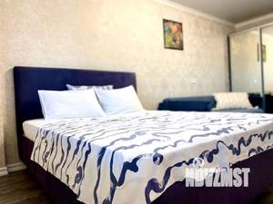 1-к квартира, посуточно, 42м2, 11/19 этаж