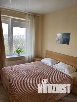 1-к квартира, посуточно, 42м2, 24/24 этаж